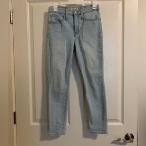 Light wash Madewell mid-rise skinny crop jeans, size 26